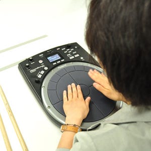 自由にいろんな音でリズムを刻める!「HandSonic」が新しい"音の楽しみ方"をくれた