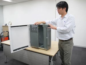 「空気をキレイにする」ということへの徹底的なまでのこだわり - シンプルで強力な空気清浄機「ブルーエア」を分解してみた