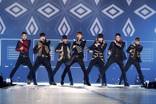 SUPER JUNIOR、大阪公演で新曲初披露! ドンヘ&ウニョクのサプライズ発表も