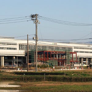 上越妙高駅で駅舎見学会も開催 - 業界一気が早い? 北陸新幹線の停車駅で、3キャリアの通信速度を調べてきた