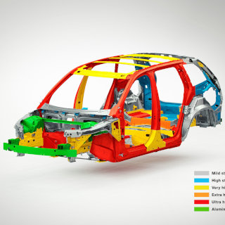 ボルボ、新車体構造「SPA」で乗員保護と事故回避が新たなステージへと進化