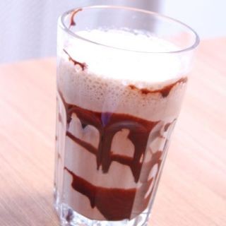 カフェモカにヨーグルトを入れると……おいしさUP!