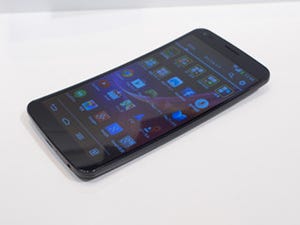 曲面ディスプレイのメリットとデメリットは? 湾曲スマホ「G Flex」ファーストインプレッション