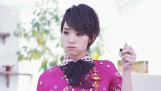 剛力彩芽、新曲MVで100回怒る!? 今度は"ガオガオダンス"で「一緒に踊って」