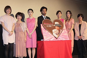 竹野内豊、尾野真千子ら女優陣からチョコをもらい「キュンキュンします」