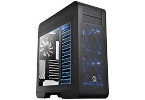 Thermaltake、サイドパネルに大型の透明アクリルを採用したフルタワーケース