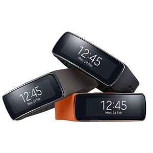 Samsung、心拍数センサ搭載のスマートウォッチ「Gear Fit」