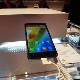 MWC 2014 - Lenovoが新型スマホ「S860、S850、S660」やタブレット「Yoga Tablet 10 HD+」公開