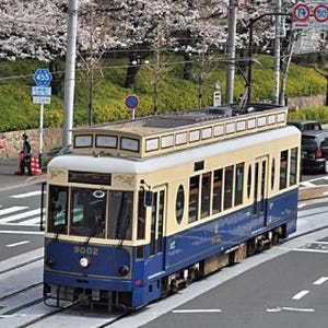 東京都交通局、都電荒川線で「都電さくら号」運転 - 青いレトロ車両を装飾