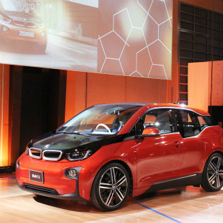 BMW「i3」特別内覧会開催、全6色が勢ぞろい! 「i8」特別展示も - 写真33枚