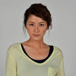 長澤まさみ、27歳初仕事にパーマヘアで挑戦「決まったのは、実は今日」