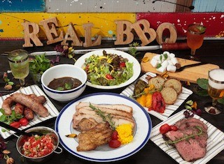 手ぶらでOKの出張BBQサービスが"シュラスコ"などブラジリアンメニュー提供