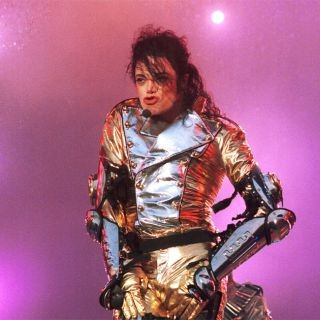 マイケル・ジャクソン死後のアルバム・楽曲売り上げ数は800万枚/曲、第1位は?