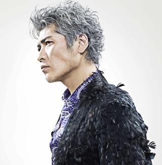 デビュー30周年! 吉川晃司の日本武道館ライブを独占放送