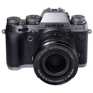 富士フイルム、「X-T1」にグラファイトシルバーモデルと新ファームウェア