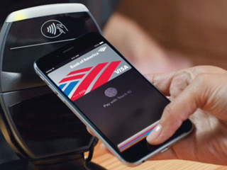 「Apple Pay」発表も日本で"iPhoneでおサイフケータイ"の普及は困難か - 私はこうみるApple発表会(小山安博編)