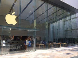 Apple Store表参道にiPhone 6/6 Plus大量入荷の噂 - 報道陣も表参道に集合?