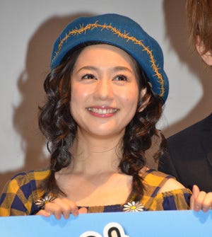 関根麻里、結婚後初めて公の場に登場「楽しいです!」と幸せオーラ全開