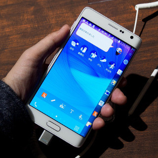 【レビュー】「GALAXY Note Edge」実機レビュー - 特徴の曲面ディスプレイの使い勝手は?