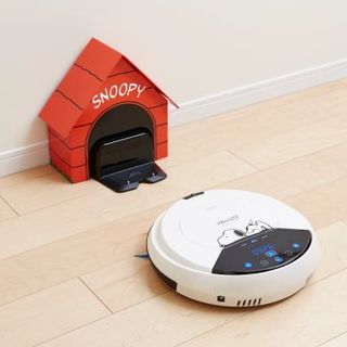 ハイアール、犬小屋に帰って充電する「スヌーピーロボットクリーナー」