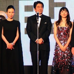 東京国際映画祭、嵐の開幕宣言で幕開け! 安倍首相･中谷美紀･ドラえもん登場