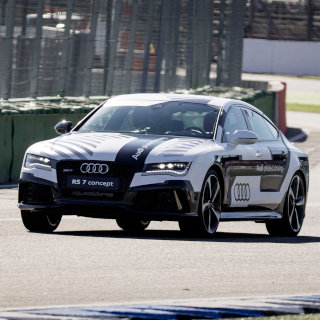 ドイツ・アウディ「RS 7 自動運転コンセプト」がレーストラックで無人走行