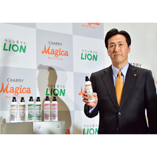 泡いらず! 「ナノ洗浄」でサラサラ洗う食器洗剤「Magica」発売 - ライオン