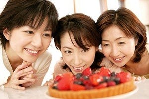 アラフォー女子の魅力とは? - 「色っぽい」「キャリアウーマン的な感じ」