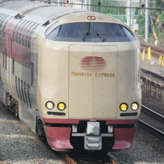 JRダイヤ改正、「サンライズ出雲」が"天空の山城"最寄りの備中高梁駅に停車