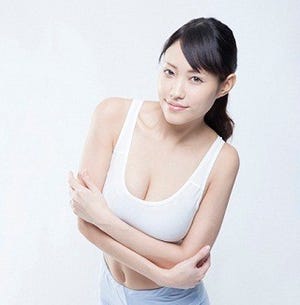 女性に胸の悩みを聞いてみた! - 「男性は小さいのは好きではないだろう」