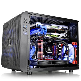 Thermaltake、本体×2台のスタックが可能なキューブ型マイクロATXケース