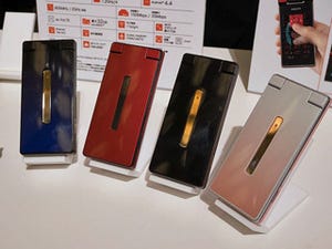 話題のガラホ「AQUOS K」、スマホとガラケーどっち寄りなのか