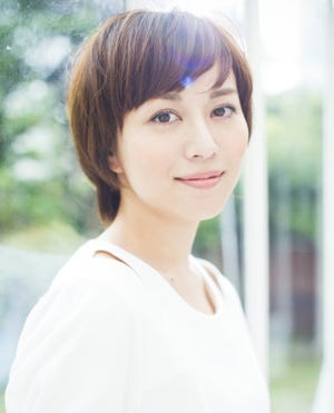 比嘉愛未、ドラマ『恋愛時代』で民放連ドラ初主演「全身全霊でぶつかる!」