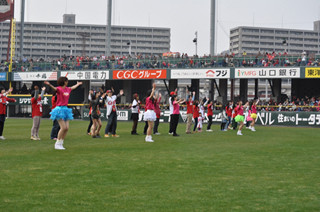 広島県・マツダスタジアムでのカープオープン戦ホーム開催初戦が生中継