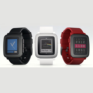 米Pebbleがスマートウォッチ「Pebble Time」発表、Kickstarterで超絶人気に