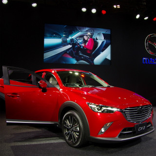 マツダ「CX-3」名古屋の反応は? 新車並び「ここだけモーターショー」状態!