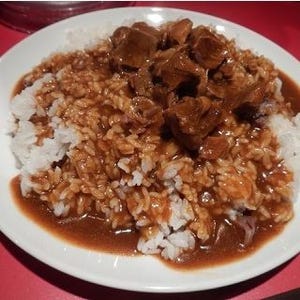 関西の激辛「スズメバチカレー」が東京に! 多角的な辛味で多幸感に包まれろ