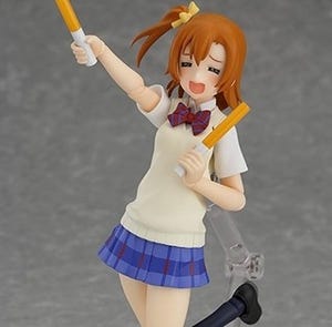 『ラブライブ！』高坂穂乃果が制服でfigma化!パンやマイク、ペンライト付属