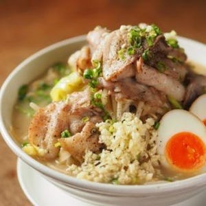 やみつき! 「ラーメン二郎」風ラーメンをインスタントでつくってみた