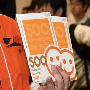 ねんどろいど500体が「コミケットSP」に再集結、外国人にも大盛況