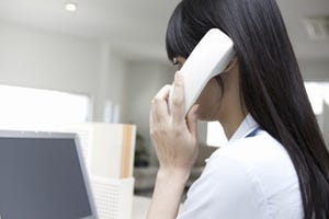 今も残る「女は愛嬌」「寿退社」プレッシャー - サイレントマジョリティOLの実態