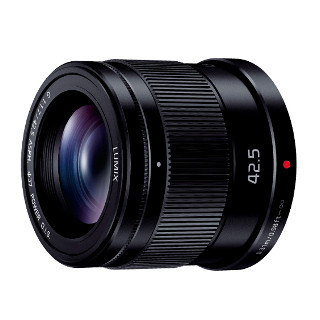 パナソニック、130gの大口径ポートレートレンズ「LUMIX G 42.5mm F1.7」