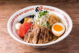 よってこや、夏季限定の「大葉とみょうがの炙り肉冷し中華」発売