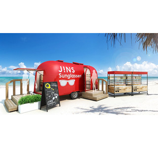 JINSの移動販売店舗「JINS VAN」が、日本各地のサマースポットに出没!