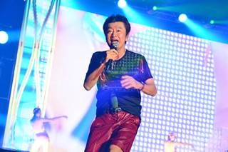 サザン、12年ぶりに沖縄上陸! 熱狂的なファンを前に「全員沖縄出身です!」