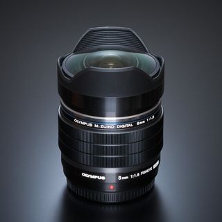 オリンパス「M.ZUIKO DIGITAL ED 8mm F1.8 Fisheye PRO」実写レビュー - 「魚眼＋大口径」が生み出すユニークな表現力