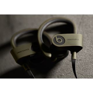 「Beats by Dr.Dre PowerBeats2 Wireless」にミリタリー風モデル