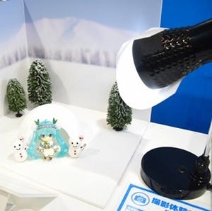 「ワンフェス2015[夏]」撮影体験やフィギュアのリペア指南も! ワンホビブースのユーザーステーション