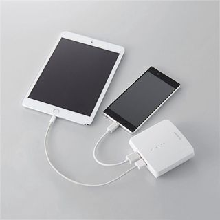 エレコム、バッテリと端末を同時に充電できるモバイルバッテリ3モデル