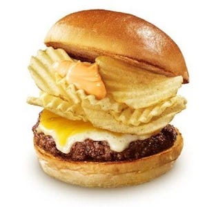 ロッテリア、カルビーとコラボした「ポテトチップスバーガー」など2品発売